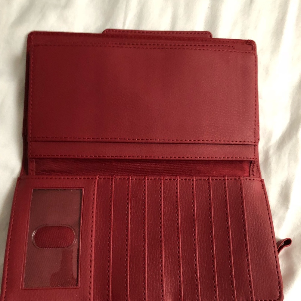 Red Wallet - Picture 6 of 7